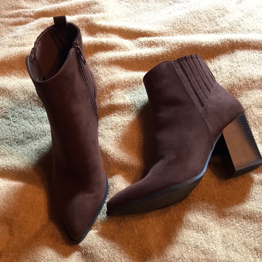 Brown Suede Ankle Boots size 6 1/2 3” heels